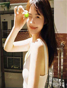 《女子扒开荫道自慰-暮光之城2下载》