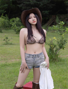 《尤果网美女-还是老外生猛最后站不住了》