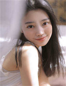 《女子洗澡被全程观看-晚上睡不着想看点片不要下载》